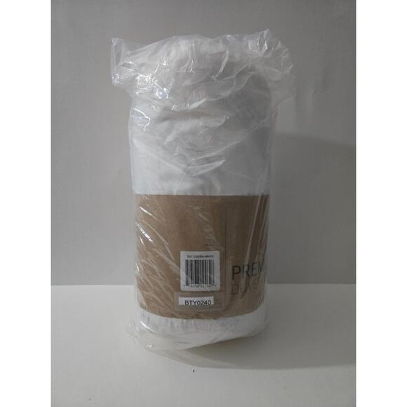 iEnjoy Home Essential Colors Ultra Soft Microfiber Queen White Duvet Cover Set - Picture 4 of 5